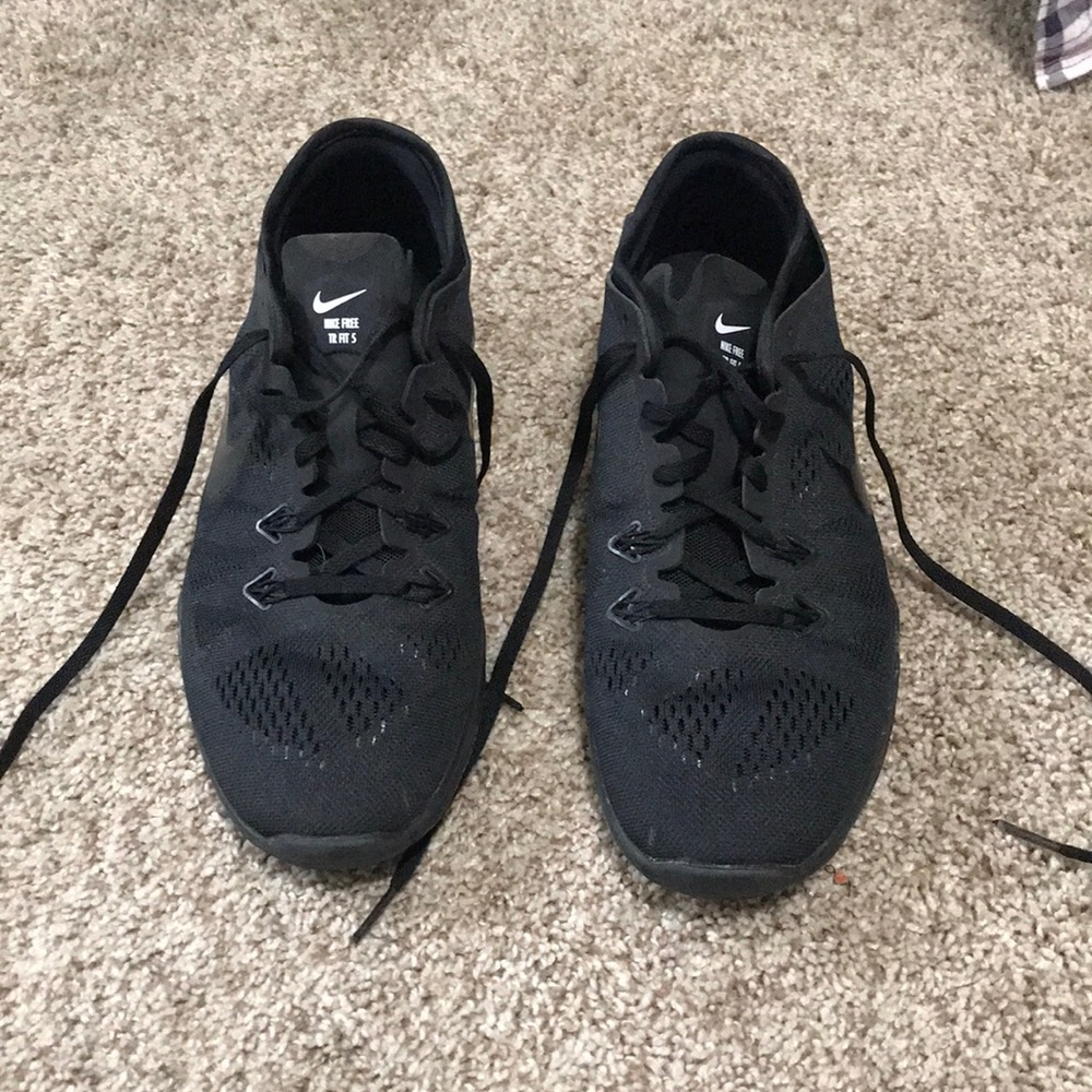 Black Nike Free Fit 5